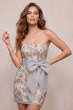 Lichtgrijs bodycon pailletten strapless kralenbezette korte homecomingjurk met strik