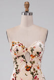 Champagne Floral Bodycon fluwelen strapless bedrukte homecomingjurk met sleutelgat