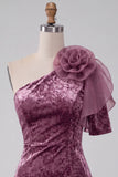 Vintage Mauve Velvet Bodycon Cocktailjurk met één schouder en 3D-bloem