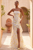 Strapless ivoorkleurige zeemeermin, gerimpelde, gerimpelde lange formele jurk met sweep sleep