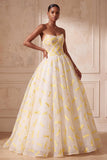 Ivoorkleurige baljurk strapless organza gerimpeld lange formele jurk