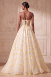 Ivoorkleurige baljurk strapless organza gerimpeld lange formele jurk