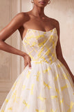 Ivoorkleurige baljurk strapless organza gerimpeld lange formele jurk