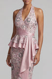 Lichtroze Sheath Halter Draperen Midi Moeder van de Bruid Jurk met kralen