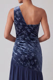 Marineblauwe fluweel Eén schouder asymmetrische chiffon zeemeermin met gerimpelde moeder van de bruid jurk