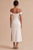 Witte off-the-shoulder korset-sheath midi verlovingsjurk met split