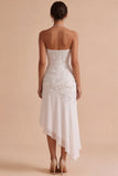 Strapless witte bloemen-geappliqueerde verlovingsjurk met hoge tot lage zoom