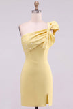 Gele Bodycon Eenschouder Parelmoer Korte Homecoming Jurk met strikdetail