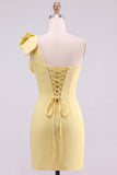Gele Bodycon Eenschouder Parelmoer Korte Homecoming Jurk met strikdetail