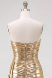 Koninklijk blauwe metallic gerimpelde strapless korte homecomingjurk met zijwaartse cascade
