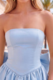 Zwarte strapless A-lijn homecoming jurk met bubbelzoom en strik aan de achterkant