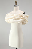 Ivoor gestapelde ruffle off the shoulder bodycon korte homecoming jurk