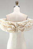 Ivoor gestapelde ruffle off the shoulder bodycon korte homecoming jurk