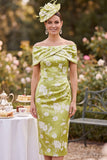 Groene off the shoulder satijnen schede met midi-bedrukte Mother of the Bride jurk met split
