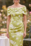 Groene off the shoulder satijnen schede met midi-bedrukte Mother of the Bride jurk met split