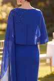 Koninklijk blauwe Bateau-hals met kralenmantel midi Moeder van de Bruid jurk met chiffoncape