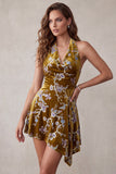 Mosterdgoud fluwelen halter met fluweelprint asymmetrisch hoog laag kort cocktailjurk