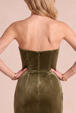 Olijfgroene korset fluwelen schede strapless gerimpelde maxi formele jurk