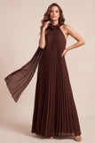 Chocolates A-lijn halter chiffon geplooide maxi formele jurk met 3D bloem