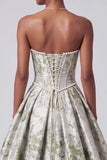 Saliegroen korset baljurk strapless jacquard lange galajurk met parels