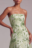 Groene A-lijn strapless pailletten geborduurde galajurk met bloemen en veter op de rug