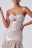 Blush pailletten strapless gelaagde, gerimpelde sleutelgat lange galajurk met zijsplit