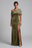 Olijfgroene schede Asymmetrische Eenschouder Velvet Maxi Mother of the Bride jurk met 3D-bloem