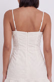 Witte Bodycon vierkante hals met ruches en korte kleine witte jurk