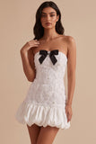Witte strapless bodycon bubble zoom kort klein wit jurkje met strik