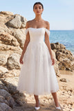 Witte a-lijn off-the-shoulder tule theelange trouwjurk