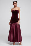 Bordeauxrode meermin strapless satijn geplooide maxi fluwelen jurk