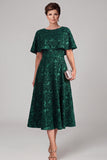 Donkergroene A-lijn midi-jurk met ronde hals bedrukt Mother of the Bride met cape