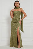 Olijfkleurige sheath strapless gerimpelde Maxi bruidsmeisjesjurk met een zijsplit