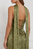Olijfkleurige sheath strapless gerimpelde Maxi bruidsmeisjesjurk met een zijsplit