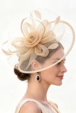 Champagne Crinoline Bloemen Net Fascinator Hoed met Veren
