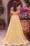 Off-the-shoulder A-lijn strapless bloemenborduursel parelgele tule galajurk
