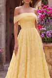Off-the-shoulder A-lijn strapless bloemenborduursel parelgele tule galajurk
