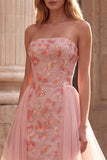 Roze A-lijn geborduurde pailletten strapless lange galajurk met tule drapering