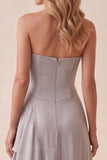 Zilveren pailletten strapless chiffon gelaagde A-lijn lange formele jurk met gerimpelde split