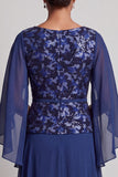 Marineblauwe A-lijn bateau-hals Chiffon lange moeder van de bruid jurk met fladderende mouwen