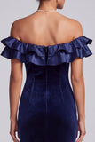 Marineblauwe zeemeermin met off-shoulder gerimpelde fluwelen lange formele jurk