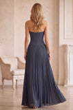 Grijsblauwe A-lijn chiffon geplooide strapless lange trouwjurk met kant