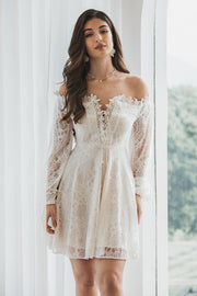 Off the Shoulder Lace Little White Dress met lange mouwen