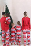 Rode kerstpyjama met winterprint voor het gezin
