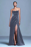 Strapless bordeauxrode fluwelen A-lijn formele jurk met split