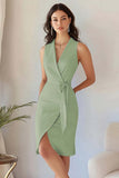 Bodycon hemelsblauwe crêpe werkjurk met V-hals