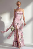 Zeemeerminroze strapless bloemenprint lange bruidsmeisjesjurk met split