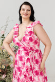 Plus Size Hoge Lage Roze Bloem Bedrukte Bruidsmeisje Jurk met Ruches