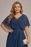 Navy A-lijn V-hals plus maat chiffon Mother of the Bride jurk met ruches