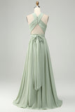 Dusty Sage A Line halter Chiffon geplooide lange plusmaat bruidsmeisjesjurk met split